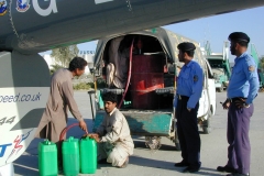 Pakistan PASNI Refuel R44 2